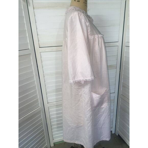 VTG 60s 70s Sears Women’s Pink Housecoat Robe Nightgown Lace Embroidery Medium - Picture 5 of 11